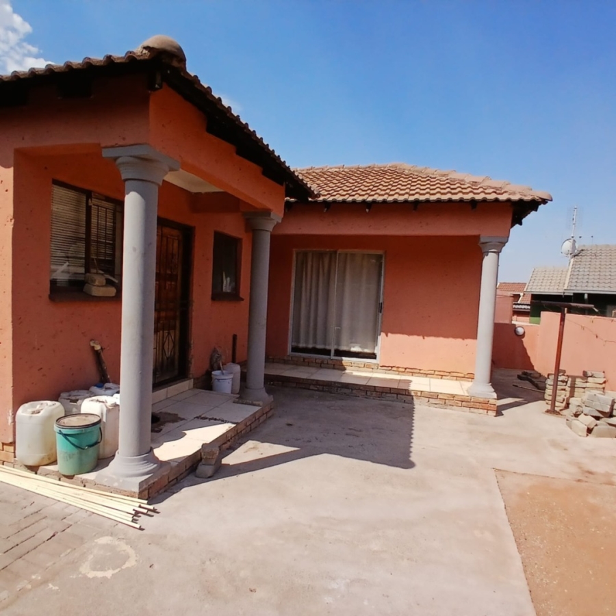 3 Bedroom Property for Sale in Tlhabane West North West